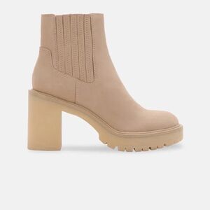 Dolce Vita Caster H2O Lug Sole Cheslea Heeled Boots Mushroom 9